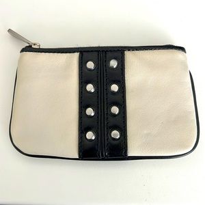 Michael kors white and black wallet! NWT! Never used!